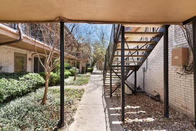 Building Photo - 7801 Shoal Creek Blvd