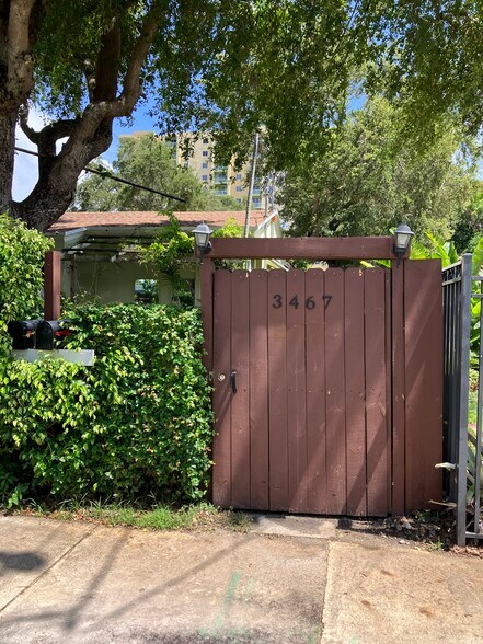 Building Photo - 3467 SW 23rd St