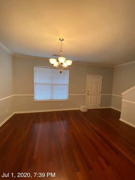 Building Photo - 107 Hemingway Cir