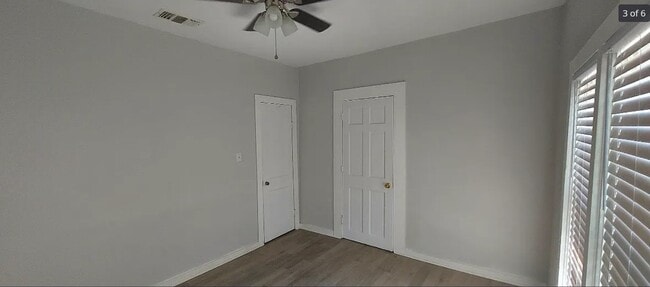 Building Photo - 2026 N Ross Ave