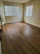 Building Photo - New Century Townhomes