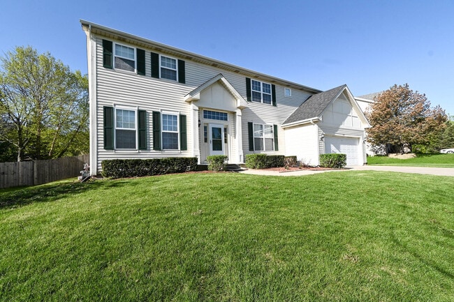 Building Photo - 5495 Chapel Hill