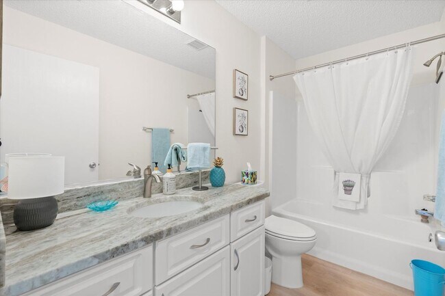 Building Photo - 17076 SE 96th Chapelwood Cir