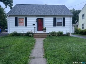 Building Photo - 406 Oakwood Ave