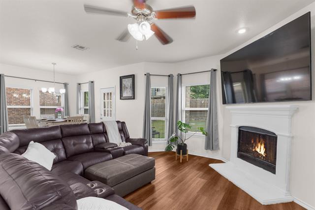 Building Photo - 8820 Tenderfoot Ln