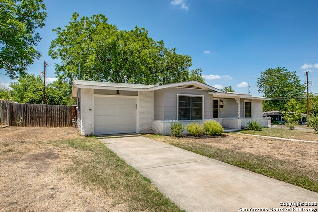 Building Photo - 411 Dresden Dr
