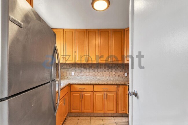 Building Photo - 2012 Cavallo Rd