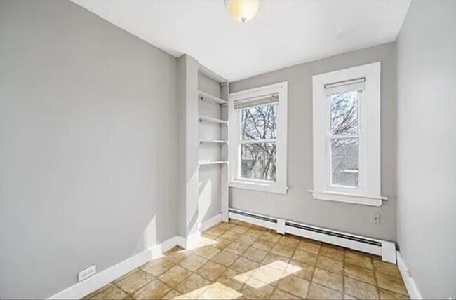Building Photo - 133 Brattle St