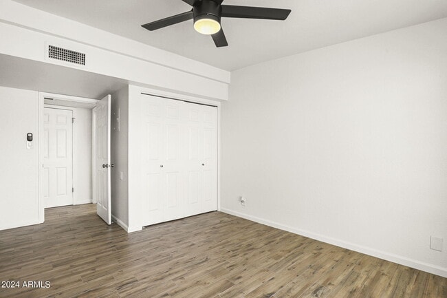 Building Photo - 16819 E Gunsight Dr