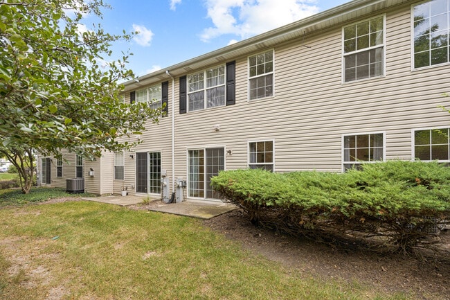 Building Photo - 2349 Stoughton Cir