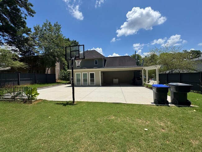 Building Photo - 965 Bass Ct N W