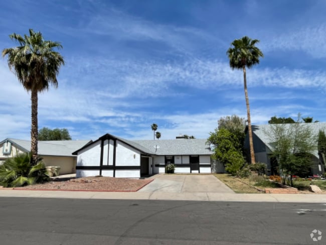 Building Photo - 7322 W Tuckey Ln