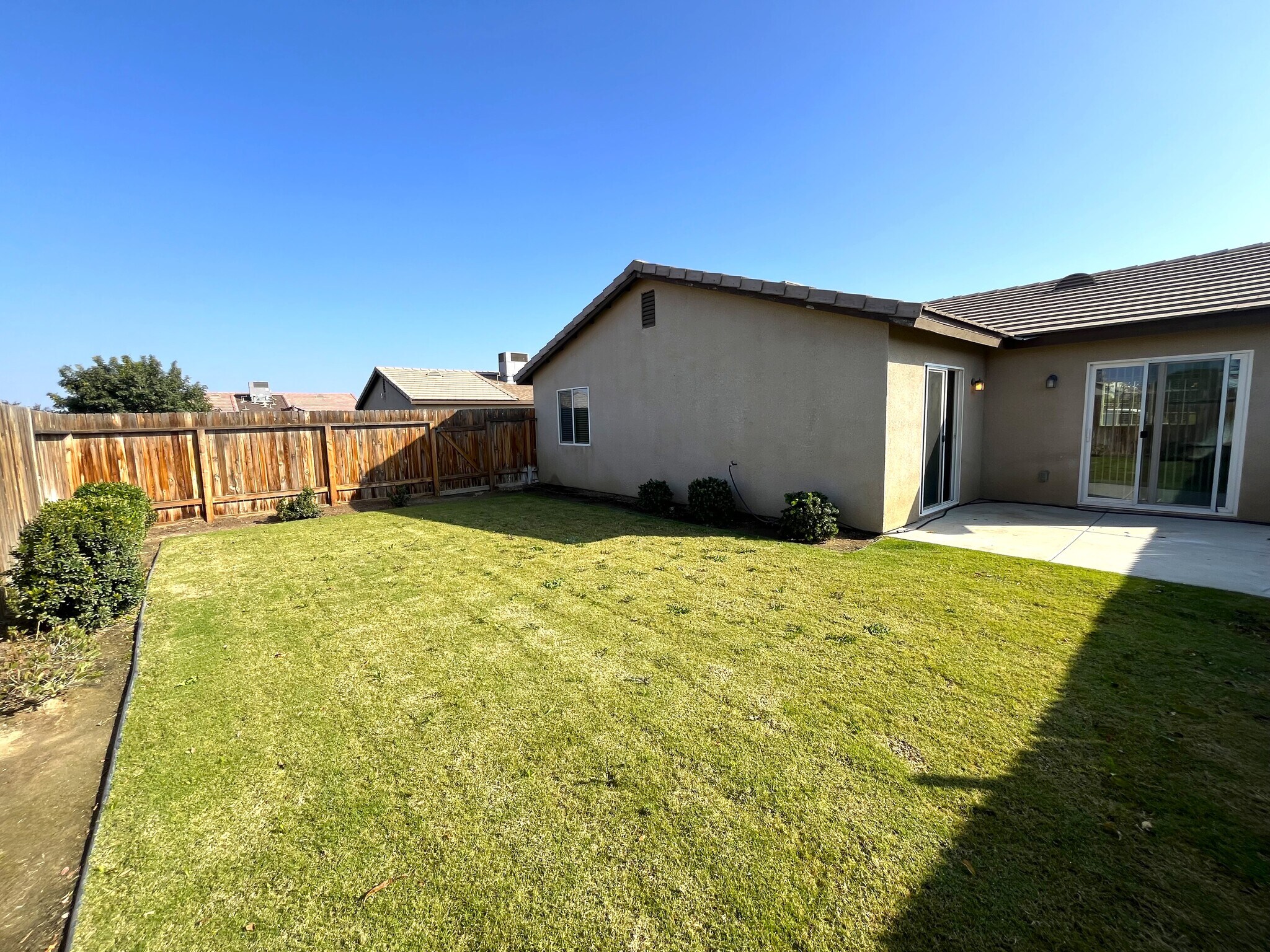 Building Photo - 6125 Kendra St