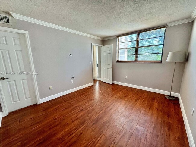 Building Photo - 3610 SW 114th Ave