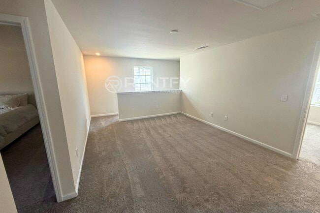 Building Photo - 2802 Legacy Rdg Ln