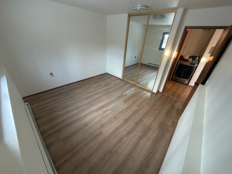 Building Photo - 251 McCarrey St