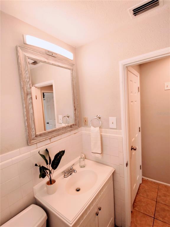 Building Photo - 1336 60th St S