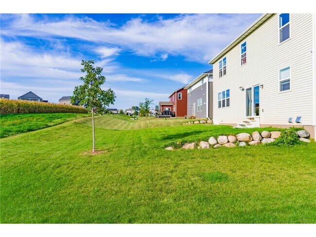 Building Photo - 1574 Edgebrook Ln