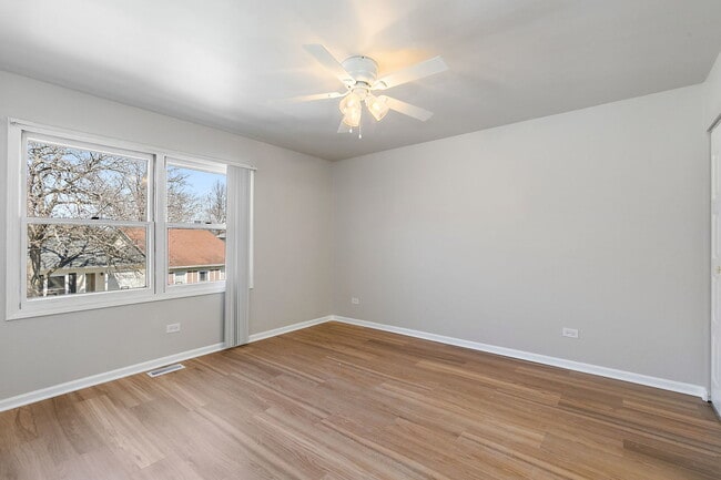 Building Photo - 2155 College Dr