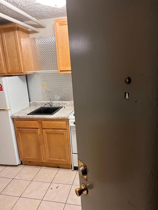 Building Photo - 632 Howard Pl