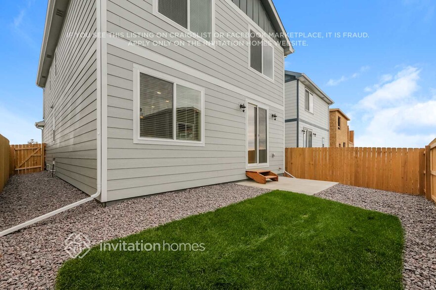 Building Photo - 13533 Arriba Dr