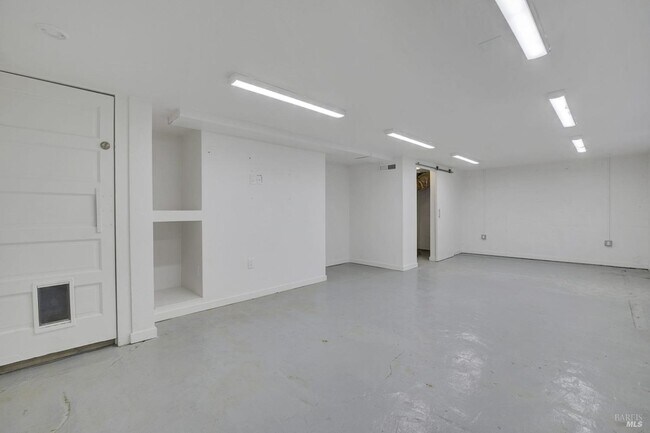 Building Photo - 407 Sherman St