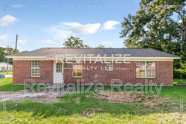 Building Photo - 1066 Bernice Hudson Dr