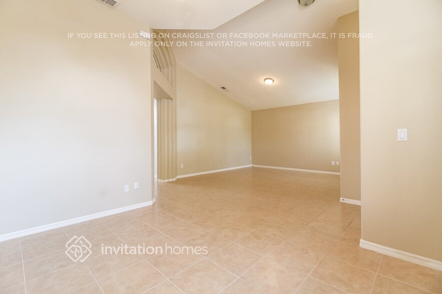 Building Photo - 10967 Dearden Cir