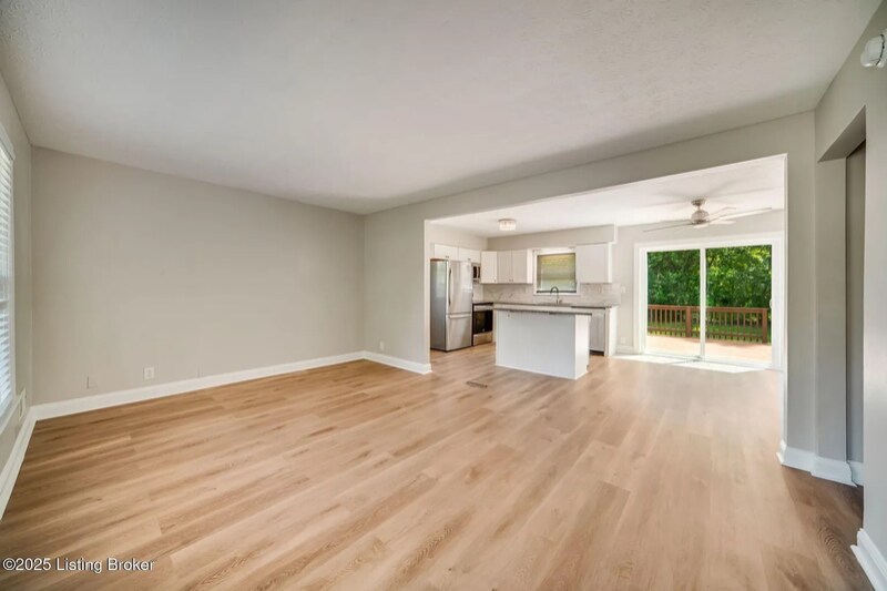 Building Photo - 6312 Six Mile Ln