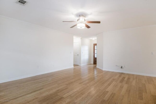 Building Photo - Located in Canyon TX Close to WT !!! 3/2/2 CH/A