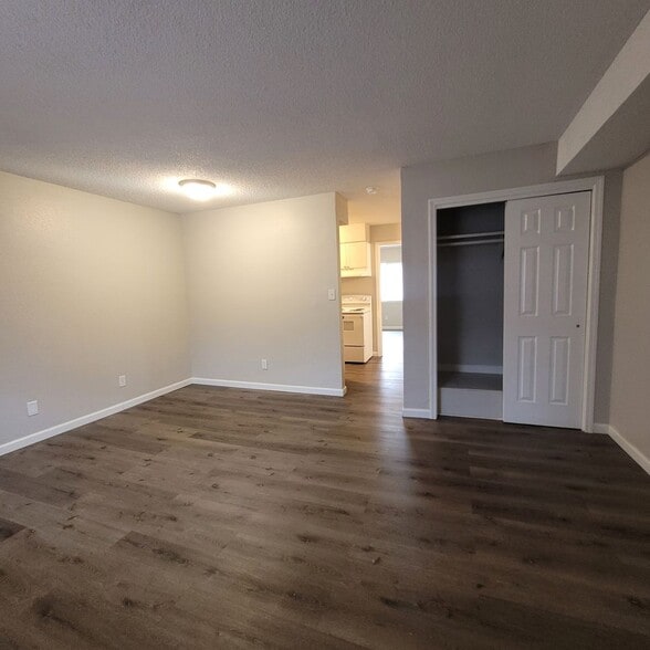 Interior Photo - Harrison Street Apartments
