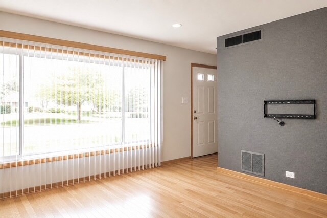 Building Photo - 4925 N Harlem Ave