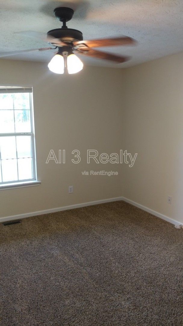 Building Photo - 110 Kyler Way