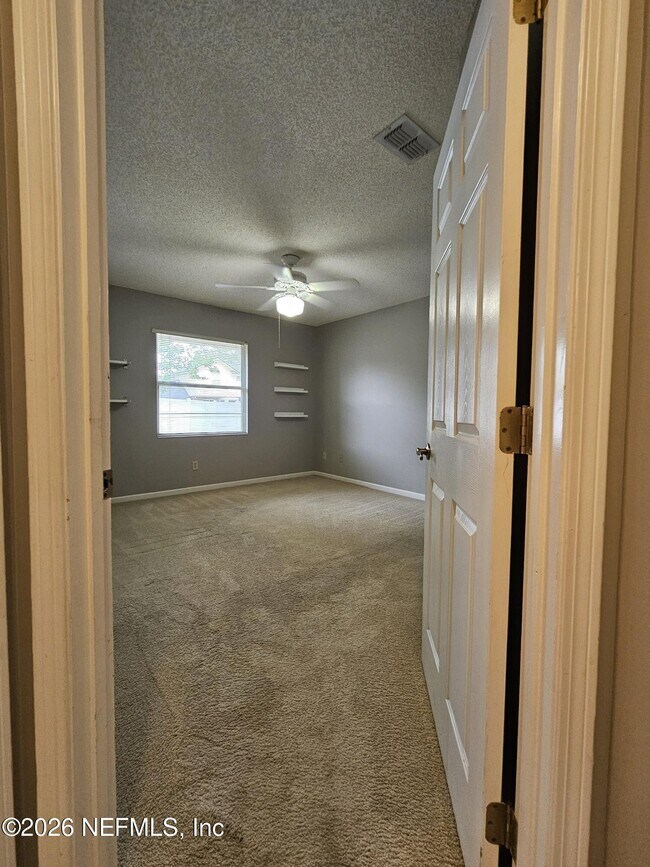 Building Photo - 8934 Elizabeth Falls Dr