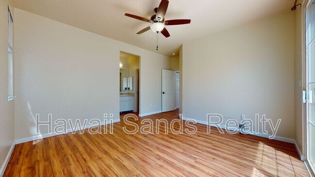 Building Photo - 91-1017-1017 Wahinoho St