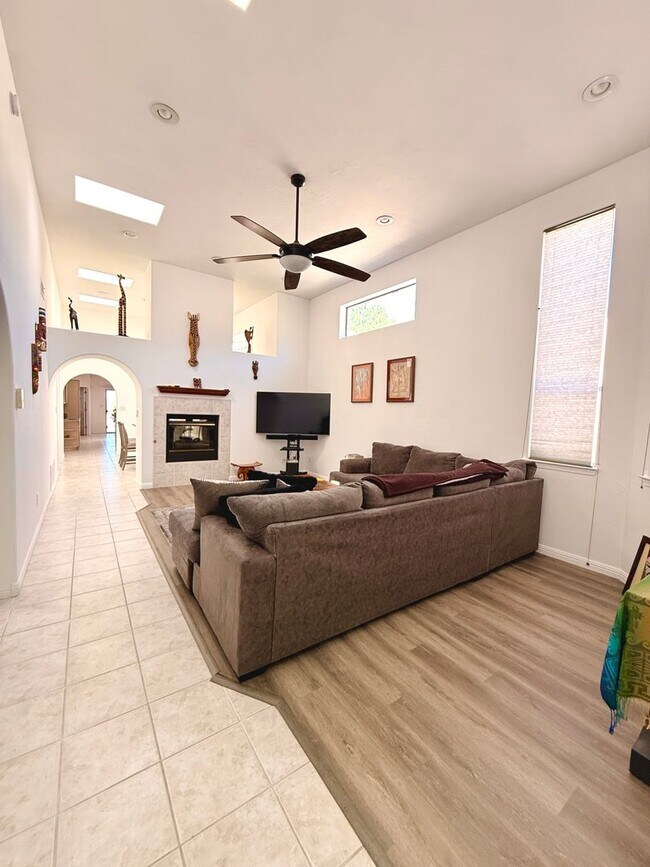 Building Photo - NE HEIGHTS