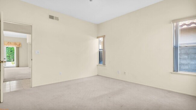 Building Photo - Spacious 3-Bedroom Retreat with 2.5 Baths in Palm Desert, Long-Term Rental (one year min), Save $...