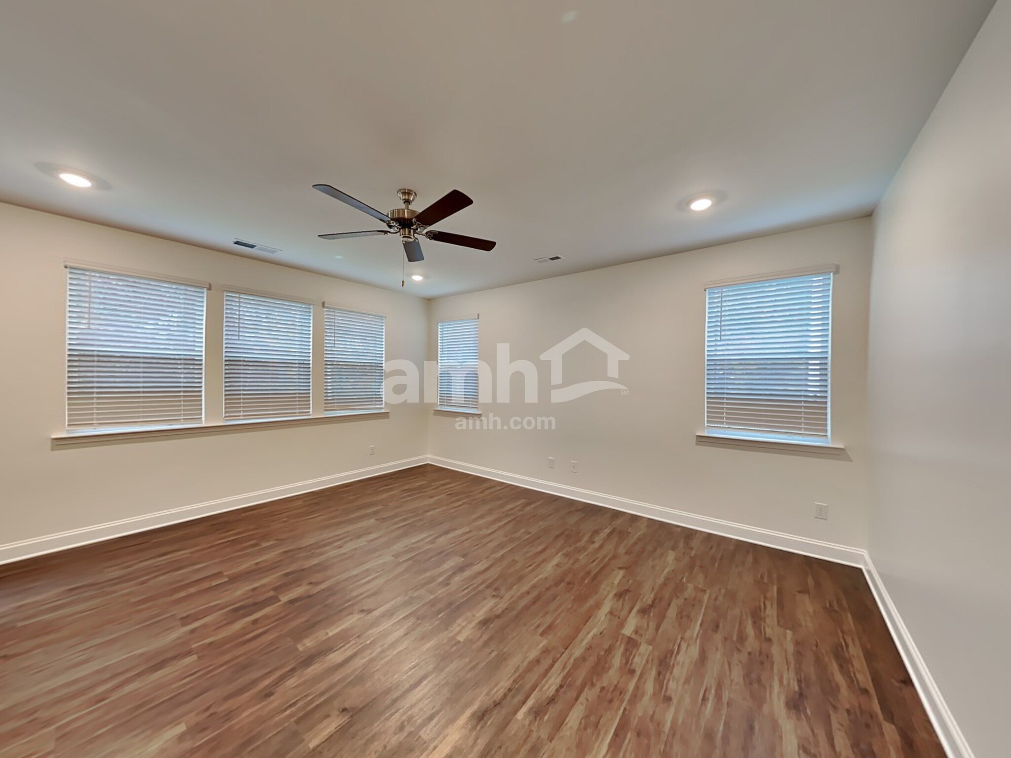 Building Photo - 7425 Garrett Ct