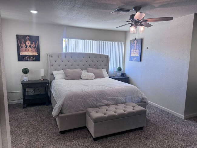 Building Photo - 2261 Sahara Dr