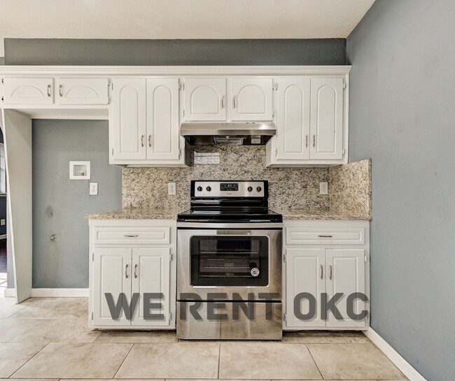 Building Photo - 11308 Bel Air Pl