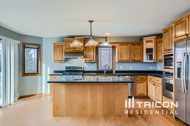 Building Photo - 18280 Tralee Trail