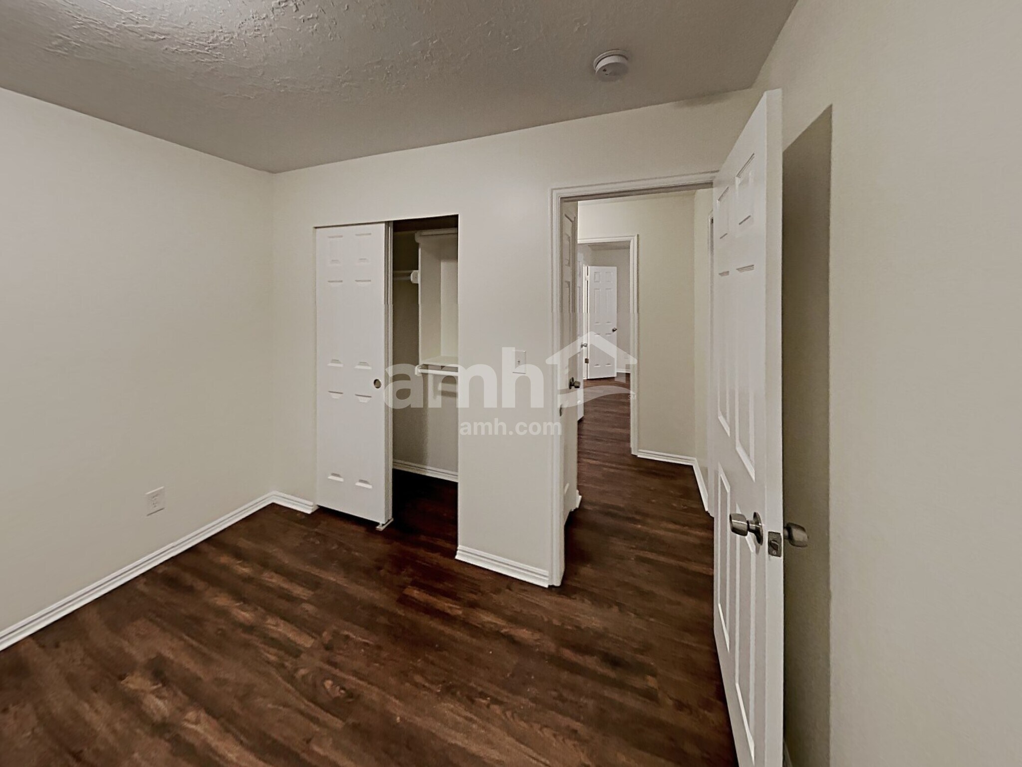 Building Photo - 514 W 150 S