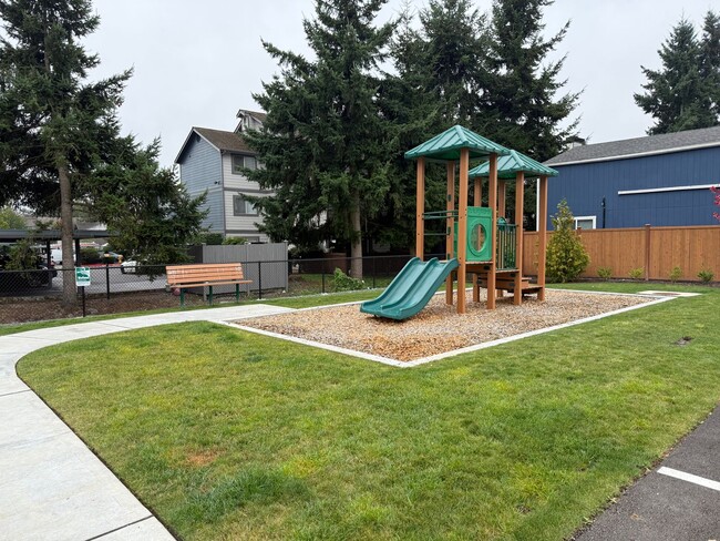 Building Photo - Brand New 2 bed/2.5 bath with 2-car garage...