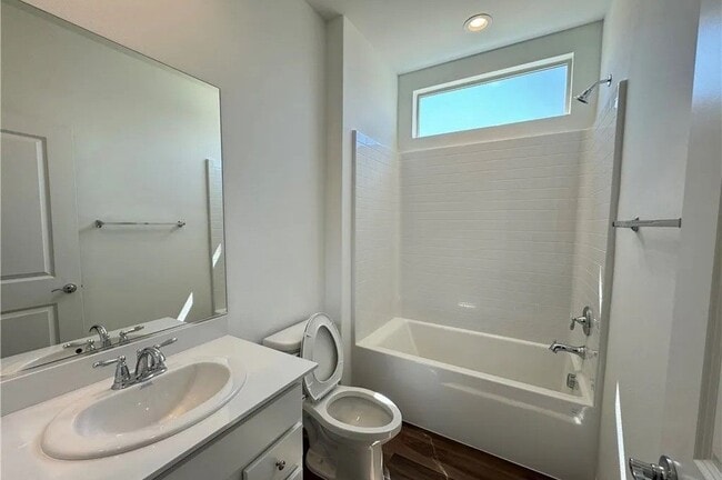 Building Photo - 17754 Pinot Noir Dr
