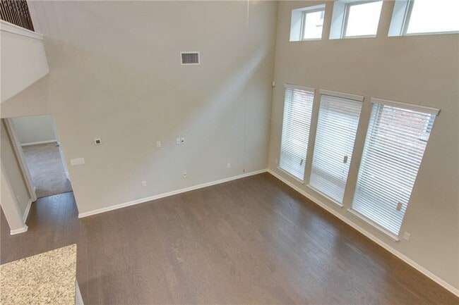 Building Photo - 3240 E Whitestone Blvd