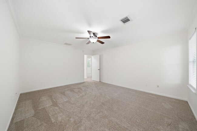 Building Photo - 32334 Summer Park Ln
