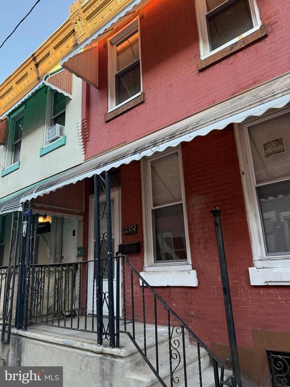 Primary Photo - 2351 N Bouvier St