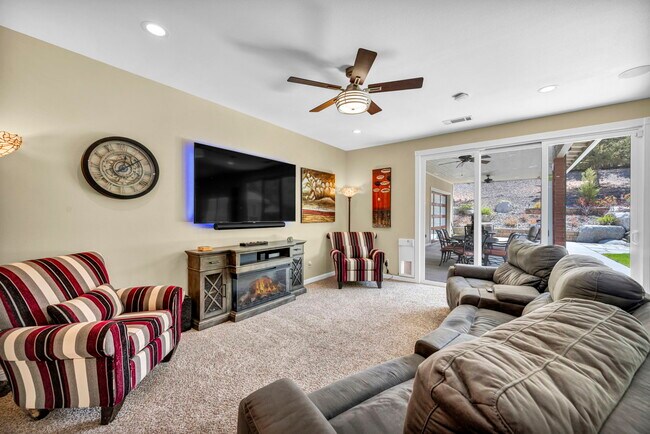 Building Photo - 6015 Stillmeadow Dr