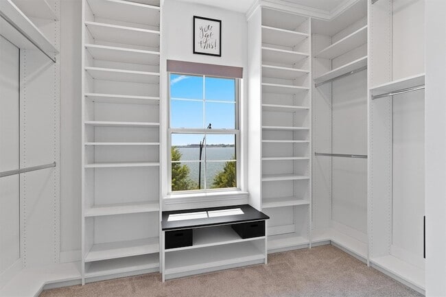 Building Photo - 7309 Sunset Blvd