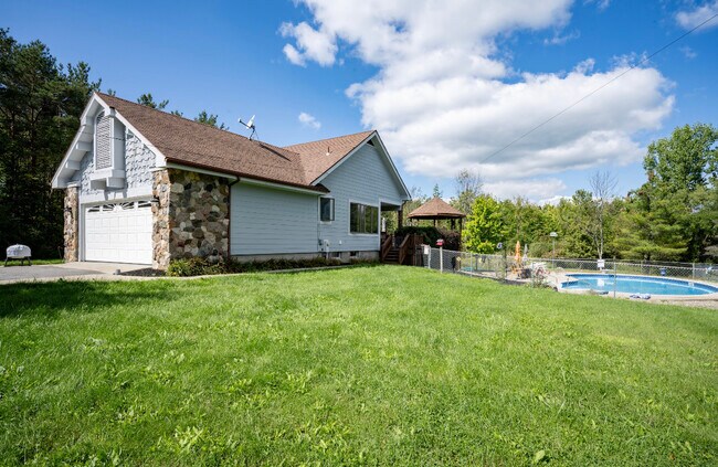 Building Photo - 9740 Purcell Hill Rd